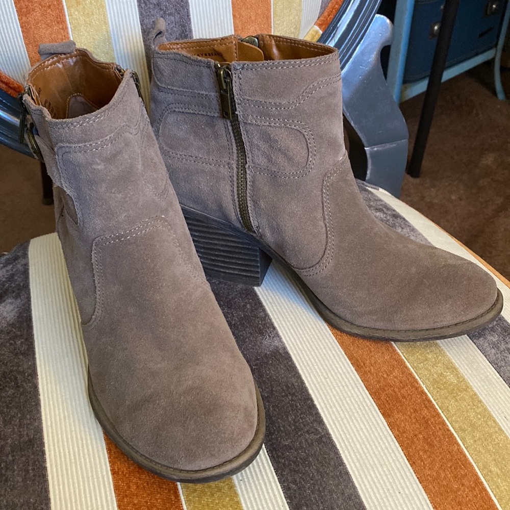 Lucky Brand Tan Taupe Suede Booties 10